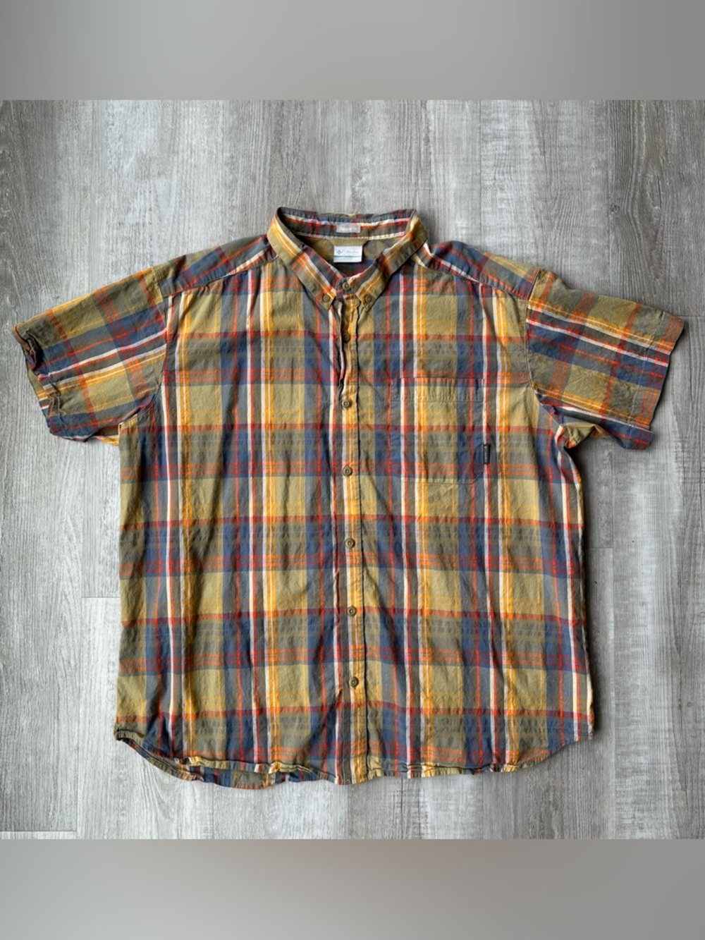Columbia Regular Fit Short Sleeve Button Down Shirt